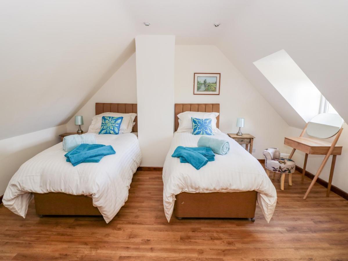 Villa Five Mile House Barn Cirencester Exterior foto